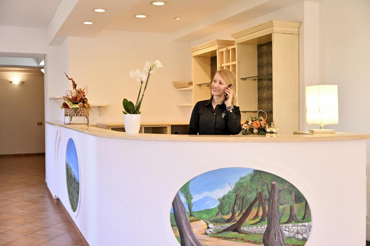 Hotel Marie Claire Lanusei Kültér fotó