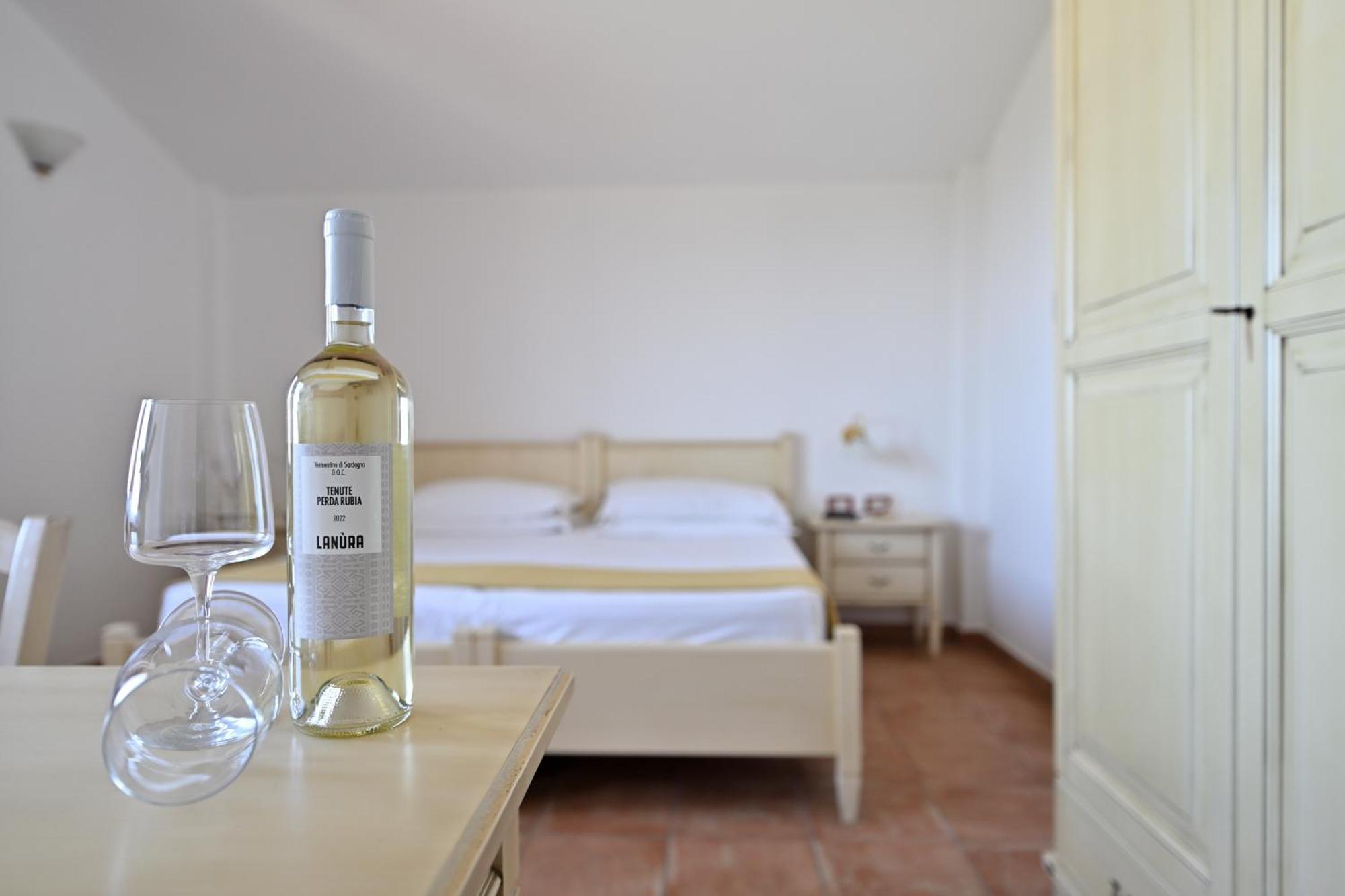 Hotel Marie Claire Lanusei Kültér fotó