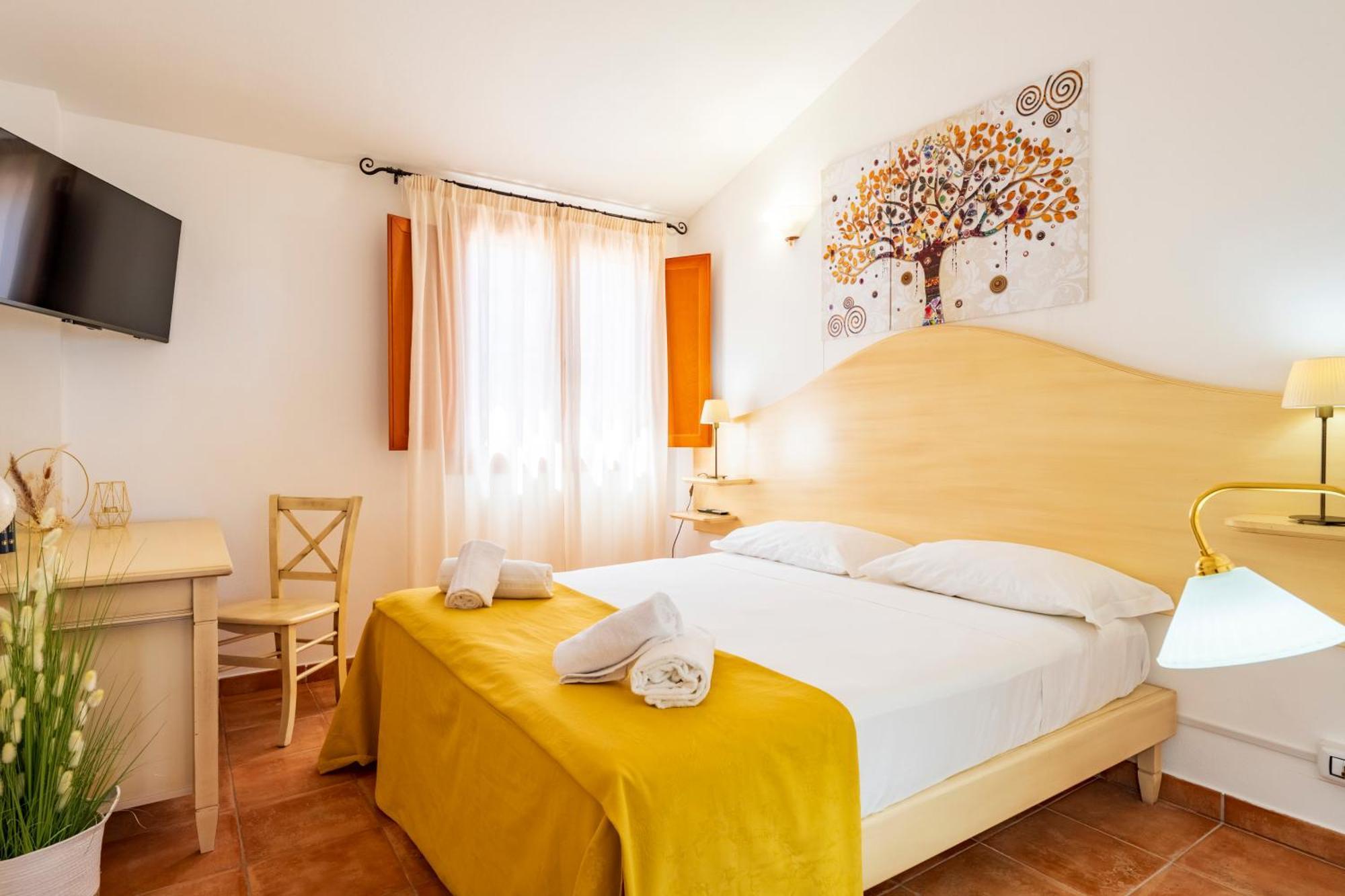 Hotel Marie Claire Lanusei Kültér fotó